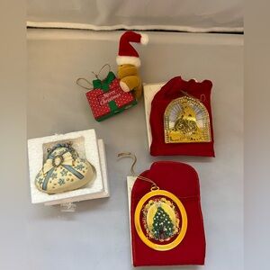 Avon Vintage Festive Christmas Ornament Set